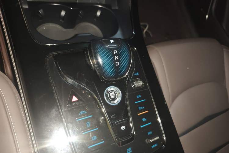 Used BYD Han 2020 DM Four-Wheel Drive Performance Edition Luxury Model Gear Lever