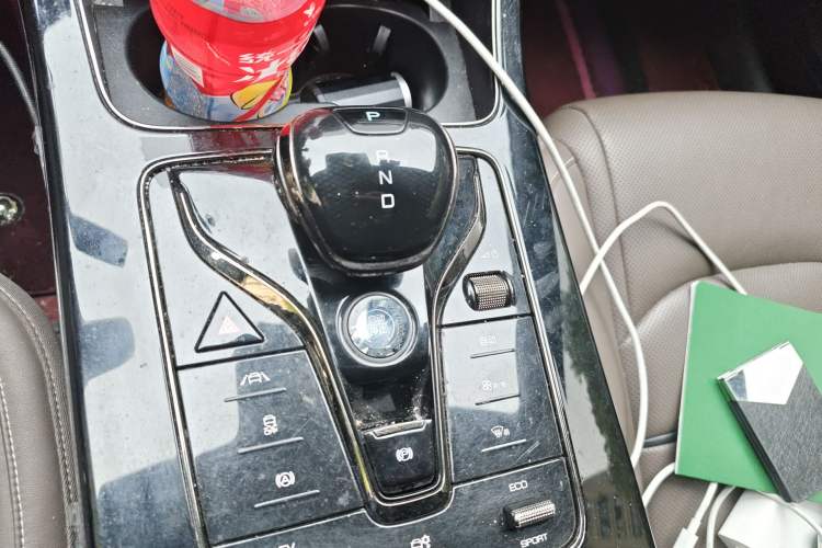 Used BYD Han 2020 DM Four-Wheel Drive Performance Edition Prestige Model Gear Lever