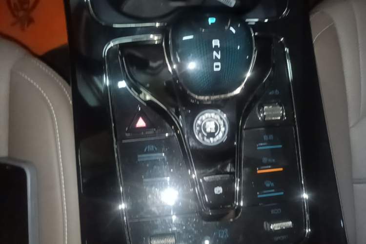 Used BYD Han 2020 DM Four-Wheel Drive Performance Edition Luxury Model Gear Lever