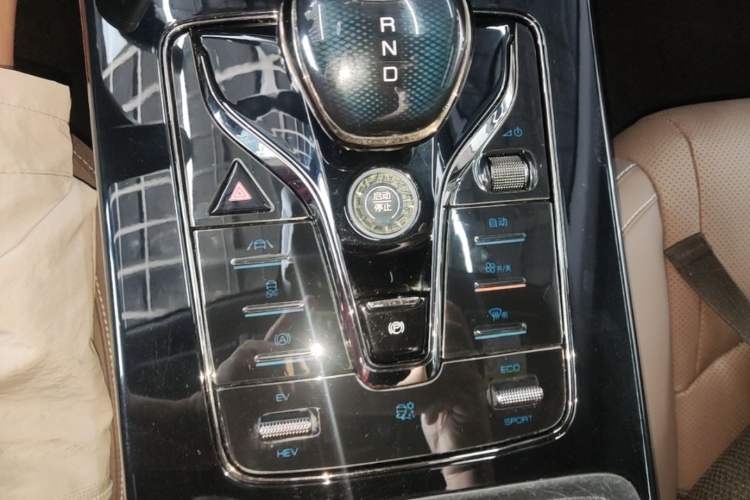 Used BYD Han 2020 DM Four-Wheel Drive Performance Edition Luxury Model Gear Lever