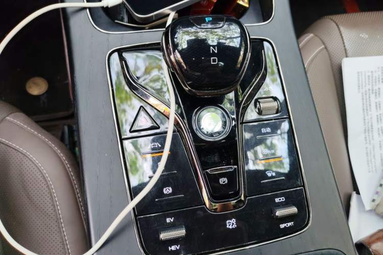 Used BYD Han 2020 DM Four-Wheel Drive Performance Edition Prestige Model Gear Lever