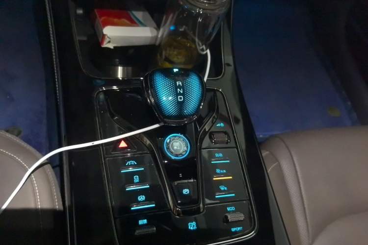 Used BYD Han 2020 EV Long-Range Luxury Model Gear Lever