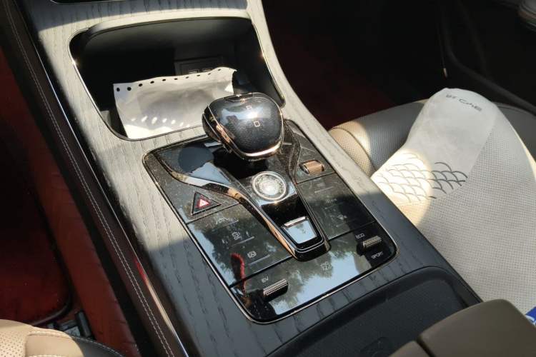 Used BYD Han 2020 DM Four-Wheel Drive Performance Edition Prestige Model Gear Lever
