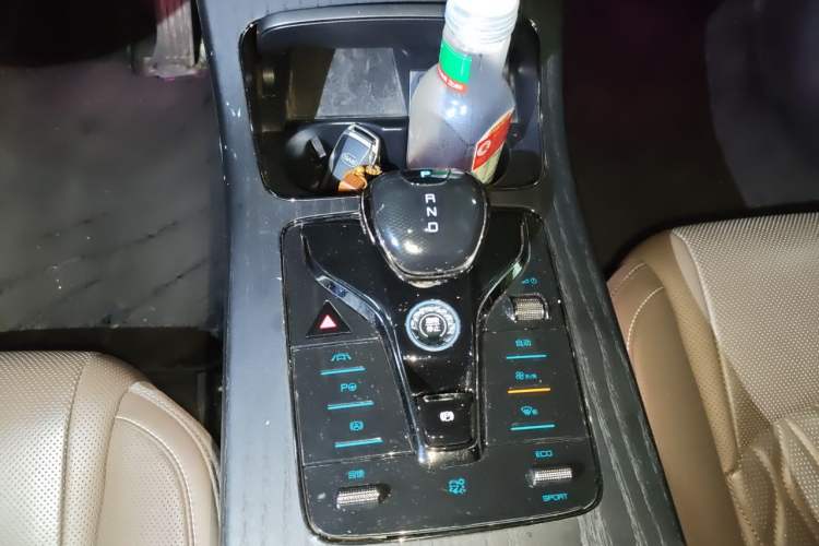 Used BYD Han 2020 EV Four-Wheel Drive High-Performance Flagship Model Gear Lever