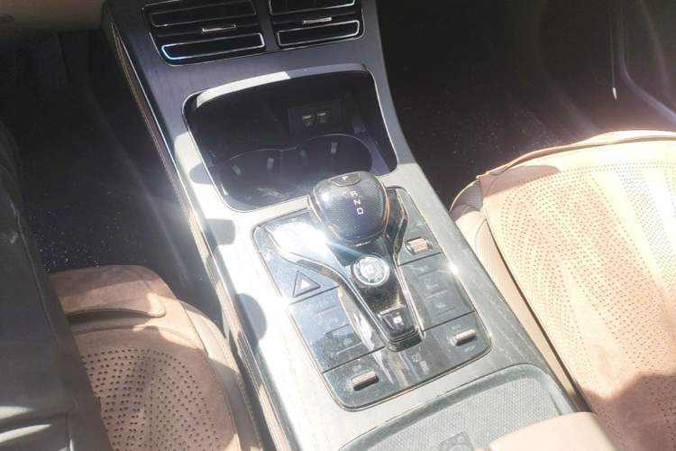 Used BYD Han 2020 EV Four-Wheel Drive High-Performance Flagship Model Gear Lever