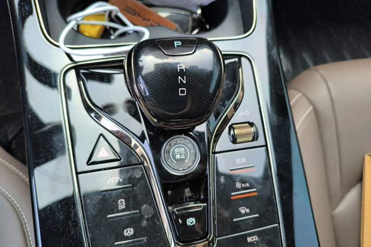 Used BYD Han 2020 DM Four-Wheel Drive Performance Edition Luxury Model Gear Lever