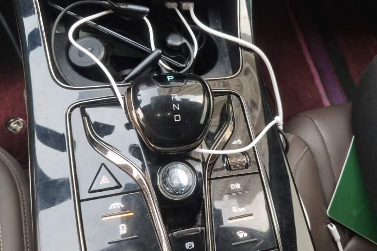 Used BYD Han 2020 DM Four-Wheel Drive Performance Edition Prestige Model Gear Lever