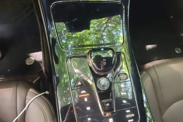 Used BYD Han 2020 DM Four-Wheel Drive Performance Edition Prestige Model Gear Lever