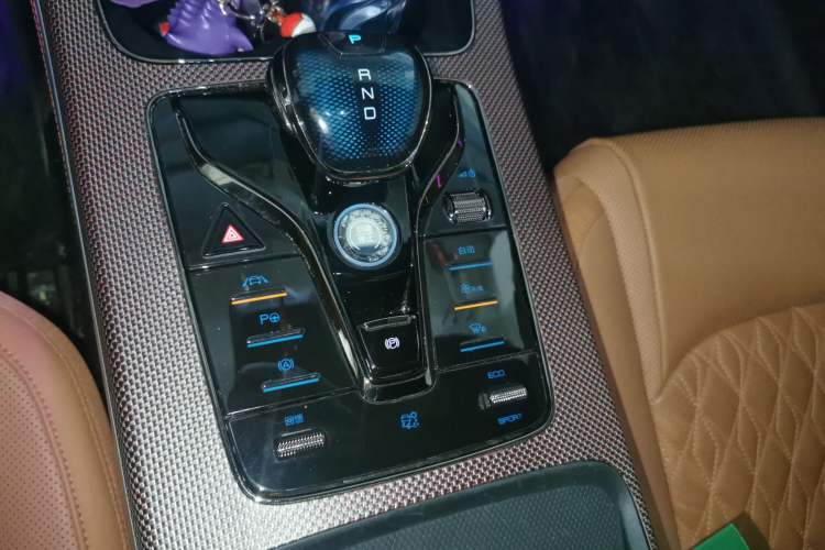 Used BYD Han 2020 EV Four-Wheel Drive High-Performance Flagship Model Gear Lever