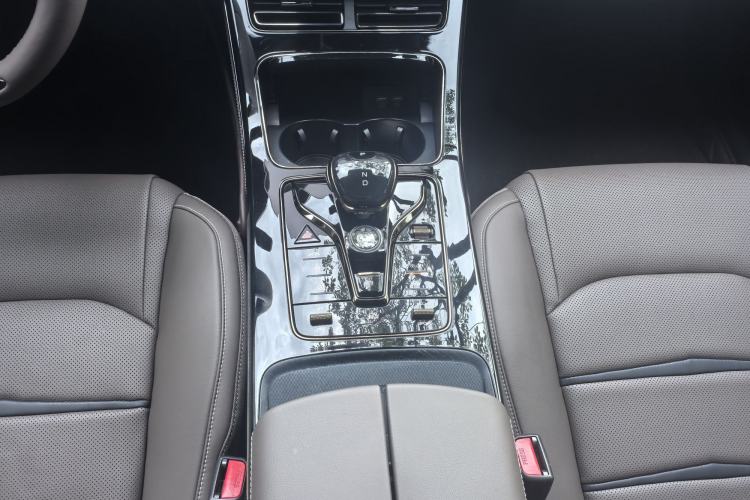 Used BYD Han 2020 DM Four-Wheel Drive Performance Edition Luxury Model Gear Lever