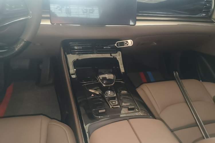 Used BYD Han 2020 DM Four-Wheel Drive Performance Edition Luxury Model Gear Lever