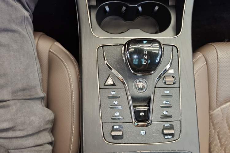 Used BYD Han 2020 EV Four-Wheel Drive High-Performance Flagship Model Gear Lever