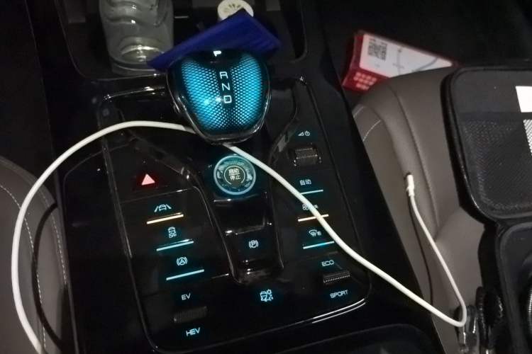 Used BYD Han 2020 DM Four-Wheel Drive Performance Edition Luxury Model Gear Lever