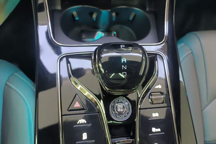 Used BYD Han 2020 DM Four-Wheel Drive Performance Edition Luxury Model Gear Lever