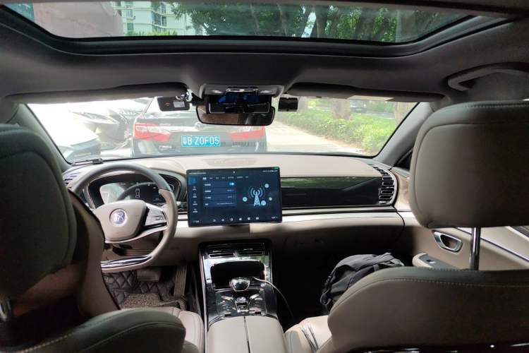 Used BYD Han 2020 EV Long-Range Luxury Model Headliner