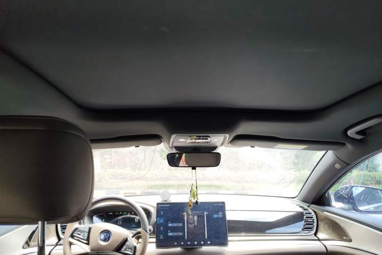 Used BYD Han 2020 EV Long-Range Luxury Model Headliner