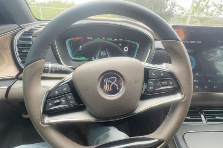 Used BYD Han 2020 EV Long-Range Luxury Model Interior 1