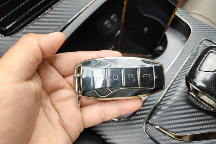 Used BYD Han 2020 DM Four-Wheel Drive Performance Edition Prestige Model Interior 1