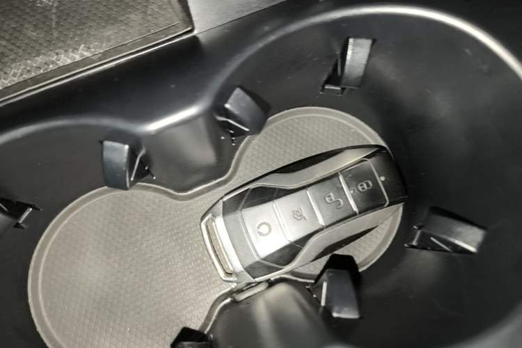 Used BYD Han 2020 EV Four-Wheel Drive High-Performance Flagship Model Interior 1