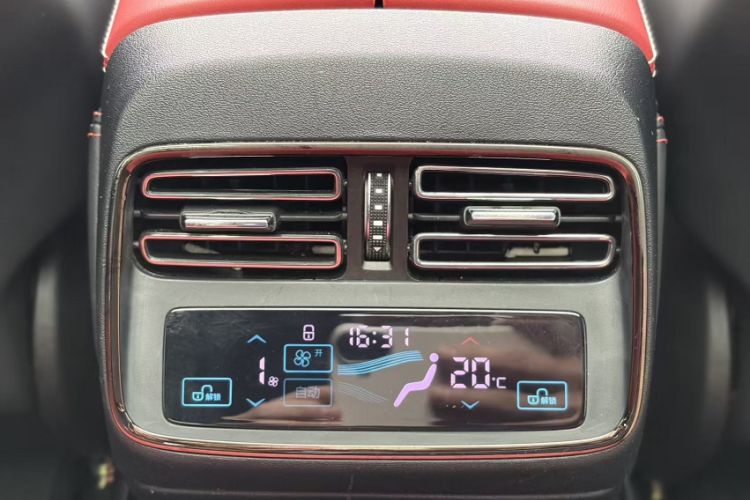 Used BYD Han 2020 EV Four-Wheel Drive High-Performance Flagship Model Interior 11