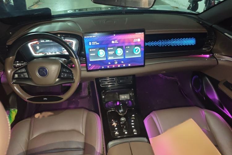 Used BYD Han 2020 EV Long-Range Luxury Model Interior 2