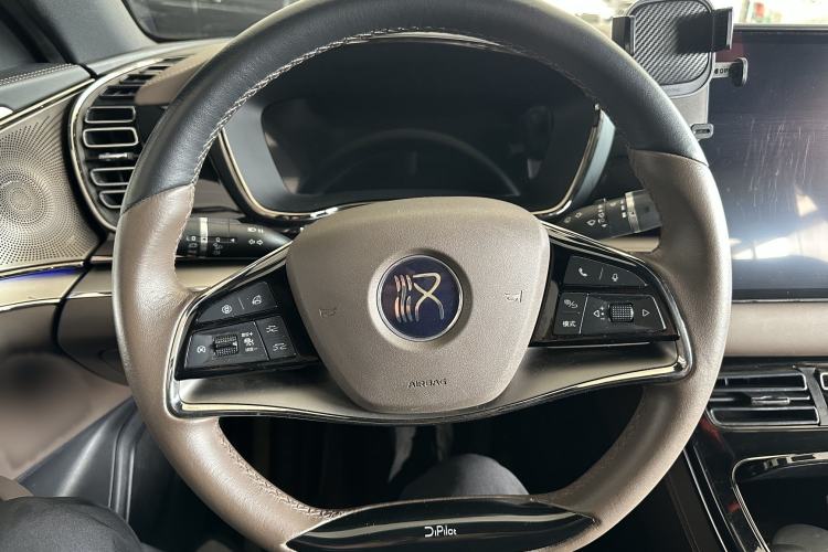 Used BYD Han 2020 DM Four-Wheel Drive Performance Edition Luxury Model Interior 2