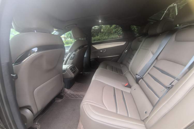 Used BYD Han 2020 DM Four-Wheel Drive Performance Edition Luxury Model Interior 2