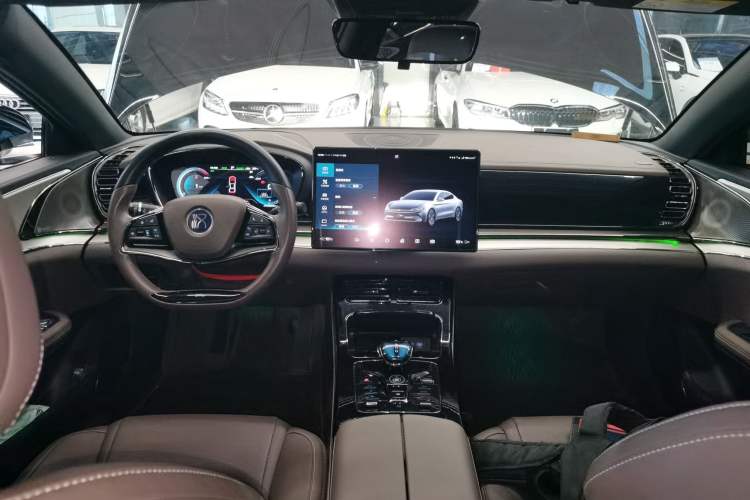 Used BYD Han 2020 EV Long-Range Luxury Model Interior 2