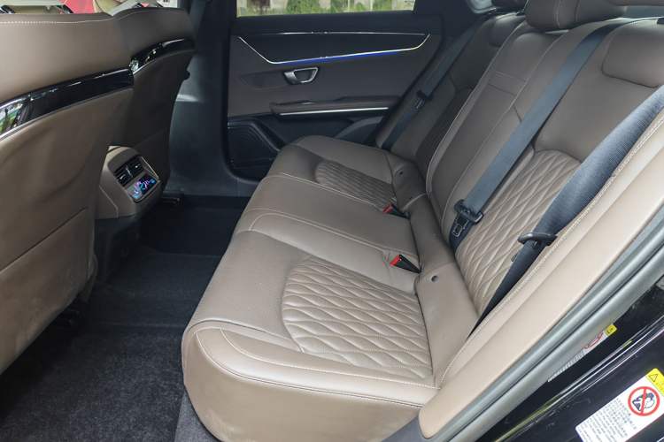 Used BYD Han 2020 DM Four-Wheel Drive Performance Edition Prestige Model Interior 3