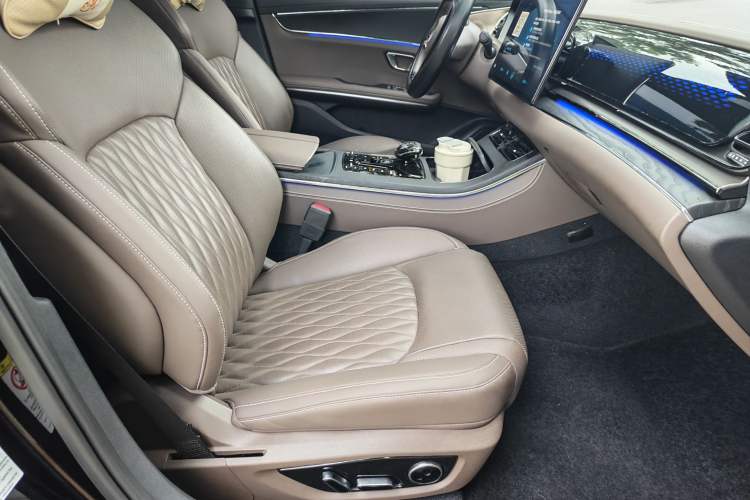 Used BYD Han 2020 DM Four-Wheel Drive Performance Edition Prestige Model Interior 4