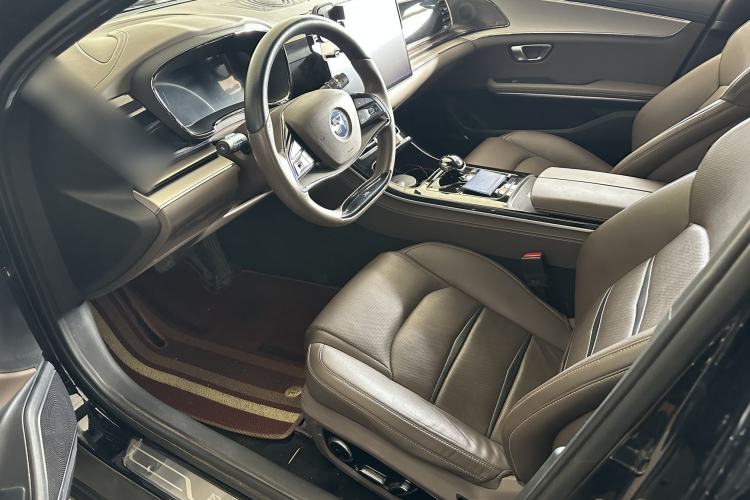 Used BYD Han 2020 DM Four-Wheel Drive Performance Edition Luxury Model Interior 5