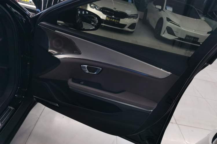 Used BYD Han 2020 EV Long-Range Luxury Model Interior 5