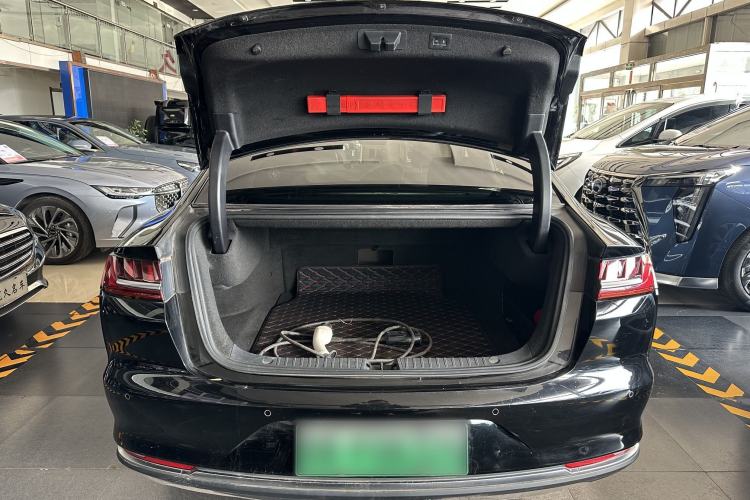 Used BYD Han 2020 DM Four-Wheel Drive Performance Edition Luxury Model Interior 7