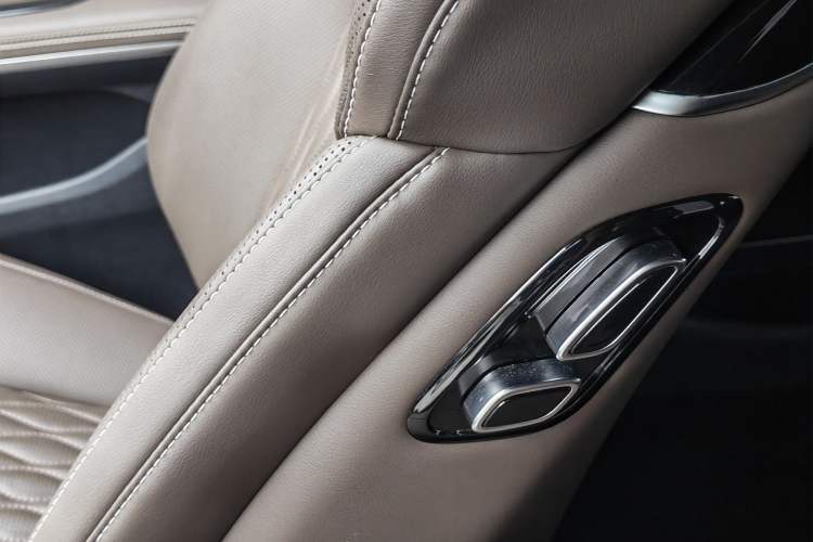 Used BYD Han 2020 DM Four-Wheel Drive Performance Edition Prestige Model Interior 8