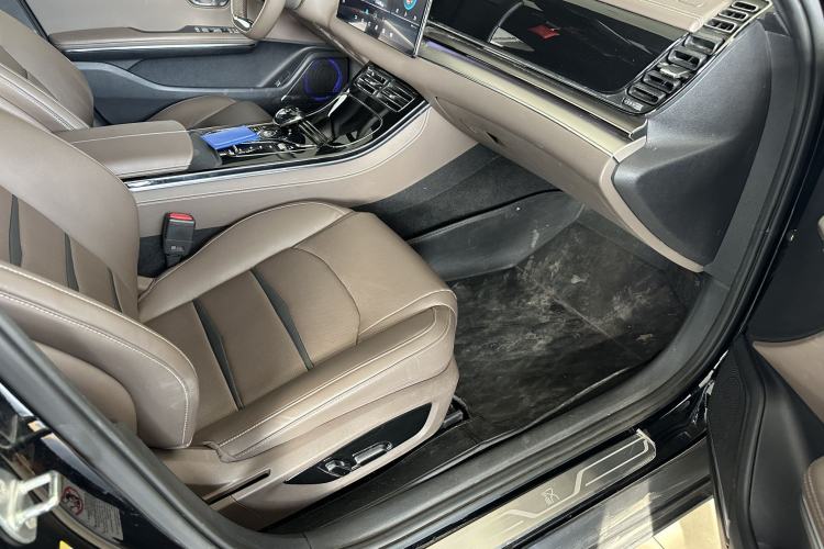 Used BYD Han 2020 DM Four-Wheel Drive Performance Edition Luxury Model Interior 9