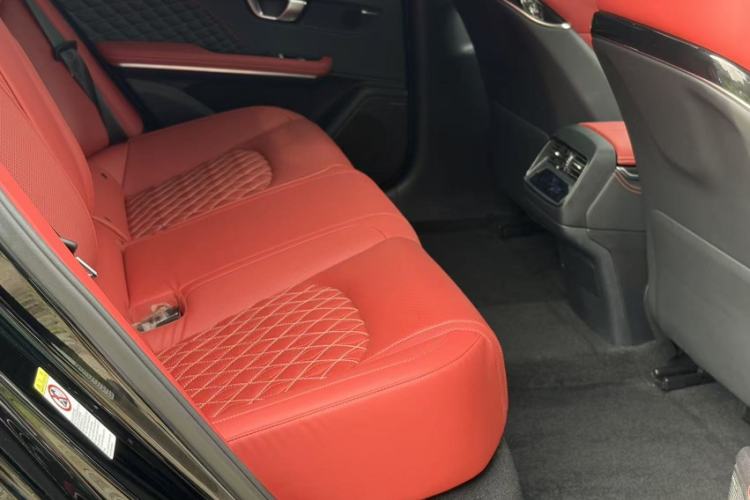 Used BYD Han 2020 EV Four-Wheel Drive High-Performance Flagship Model Interior 9