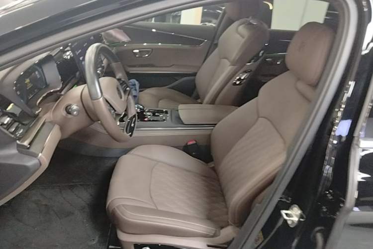 Used BYD Han 2020 EV Long-Range Deluxe Model Left Front Seat