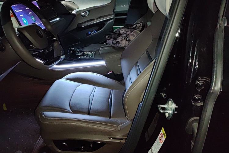Used BYD Han 2020 DM Four-Wheel Drive Performance Edition Luxury Model Left Front Seat