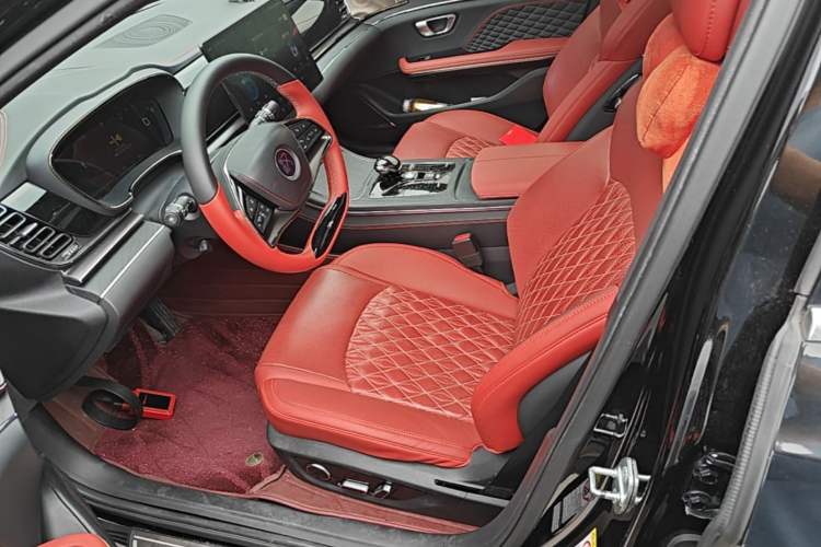 Used BYD Han 2020 EV Four-Wheel Drive High-Performance Flagship Model Left Front Seat
