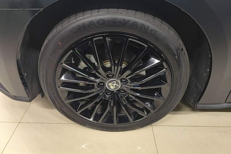 Used BYD Han 2020 DM Four-Wheel Drive Performance Edition Prestige Model Left Front Wheel Hub