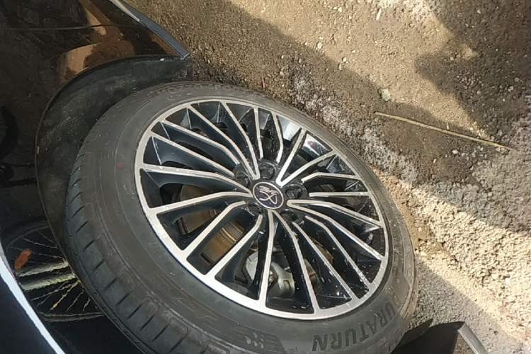 Used BYD Han 2020 EV Long-Range Luxury Model Left Front Wheel Hub