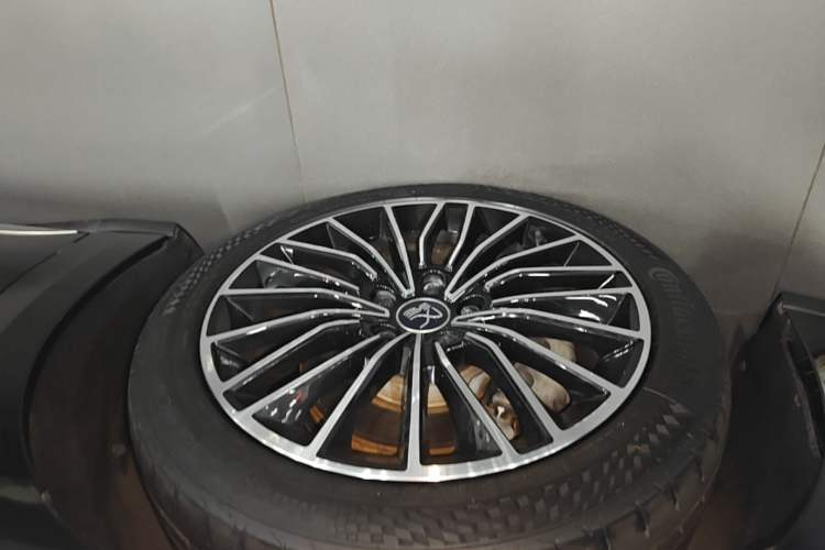 Used BYD Han 2020 DM Four-Wheel Drive Performance Edition Luxury Model Left Front Wheel Hub