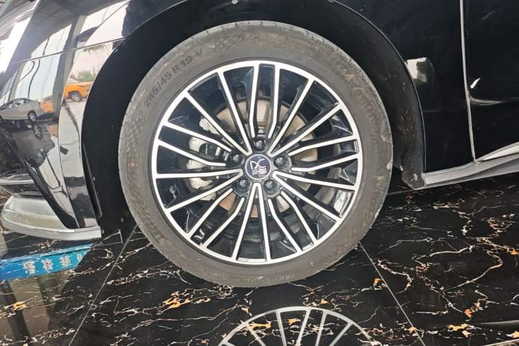 Used BYD Han 2020 DM Four-Wheel Drive Performance Edition Luxury Model Left Front Wheel Hub