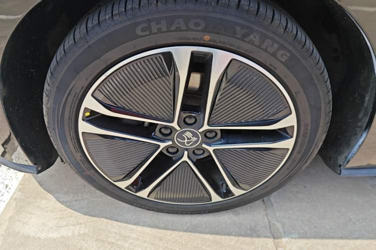 Used BYD Han 2020 EV Long-Range Deluxe Model Left Front Wheel Hub