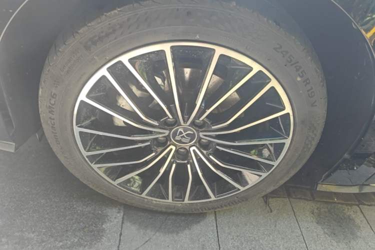 Used BYD Han 2020 DM Four-Wheel Drive Performance Edition Prestige Model Left Front Wheel Hub