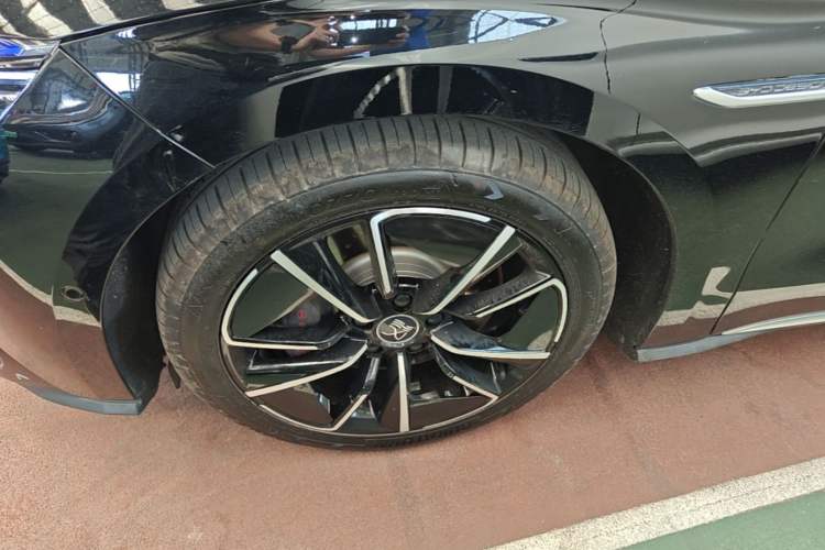 Used BYD Han 2020 EV Four-Wheel Drive High-Performance Flagship Model Left Front Wheel Hub