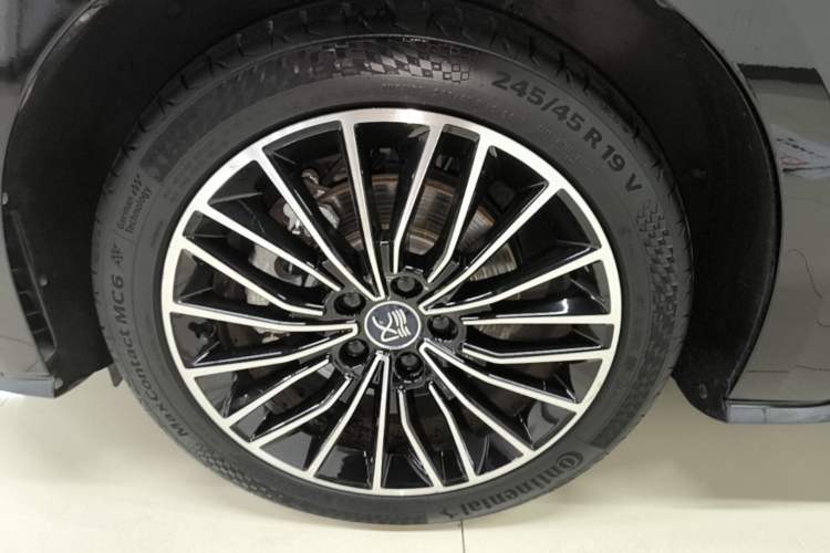 Used BYD Han 2020 DM Four-Wheel Drive Performance Edition Prestige Model Left Front Wheel Hub