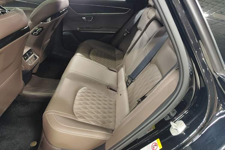 Used BYD Han 2020 DM Four-Wheel Drive Performance Edition Prestige Model Left Rear Seat