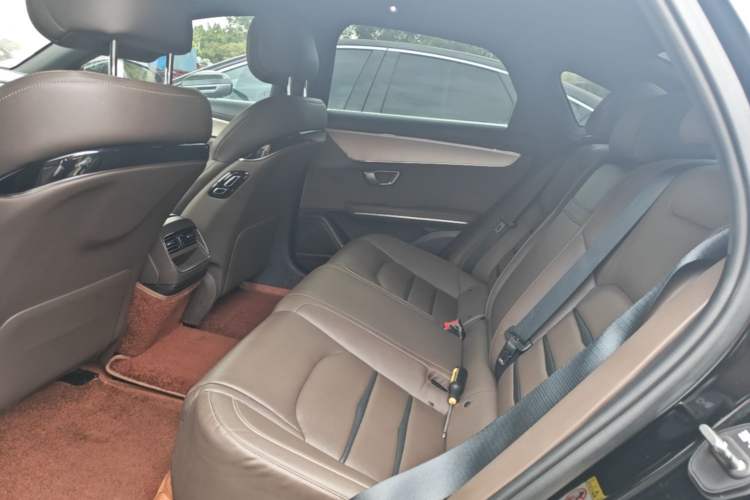Used BYD Han 2020 EV Long-Range Luxury Model Left Rear Seat