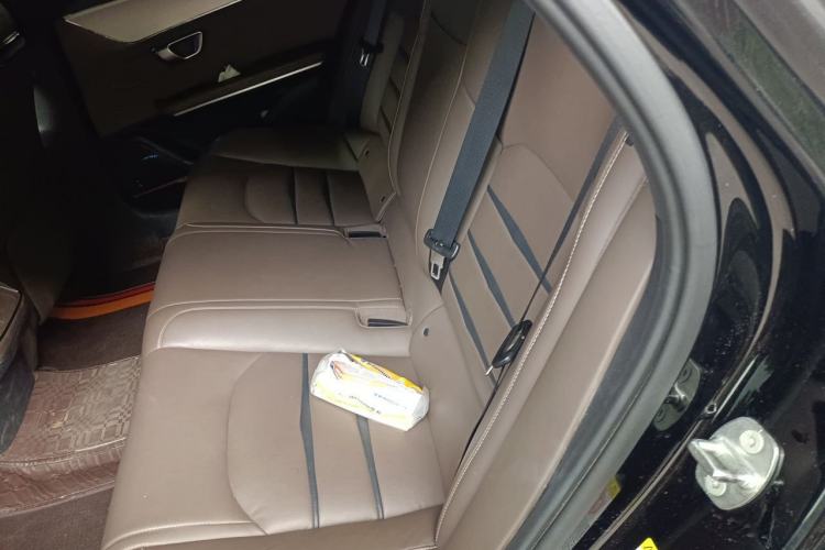 Used BYD Han 2020 DM Four-Wheel Drive Performance Edition Luxury Model Left Rear Seat